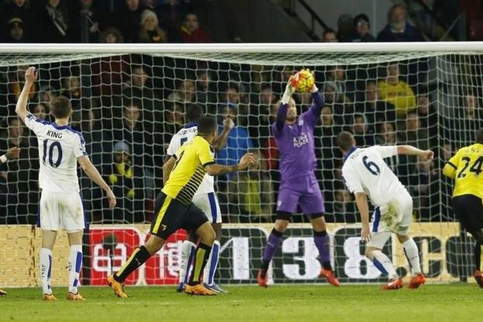 Leicester bid to turn screw on slumping Newcastle