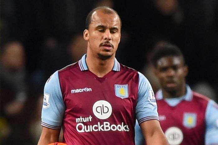 Villa drop Agbonlahor after shisha pipe pictures