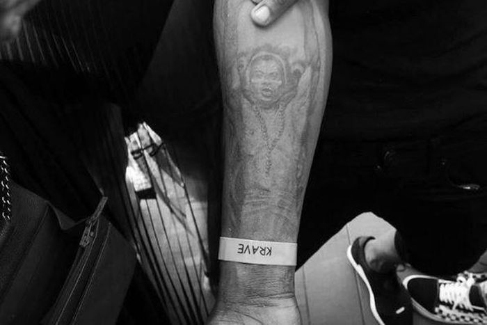 Wizkid shows off Fela Tattoo