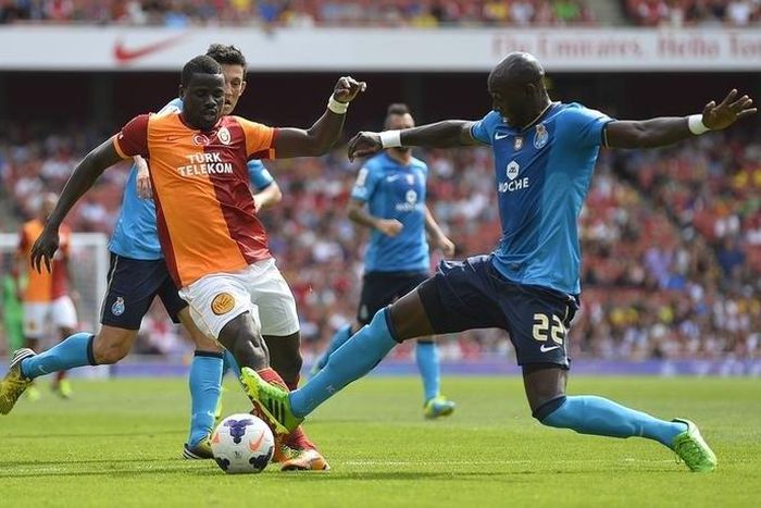 Sunderland to terminate Eboue contract after ban