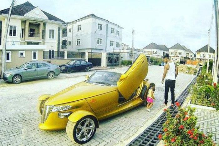 Plymouth Prowler, Flavour and his daughter