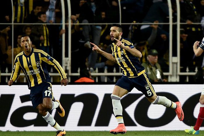 ___4807599___https:______static.pulse.com.gh___webservice___escenic___binary___4807599___2016___3___16___2___fenerbahce-cropped_kzjbhs41iyws1jw9zp1hui621_1