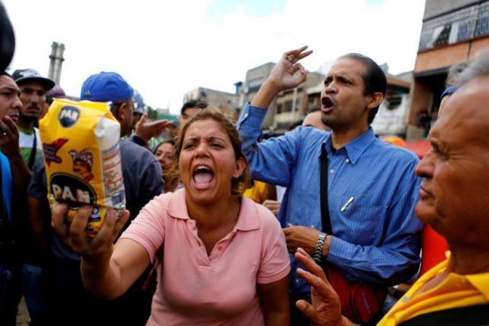'We want food!' Looting and riots rock Venezuela daily