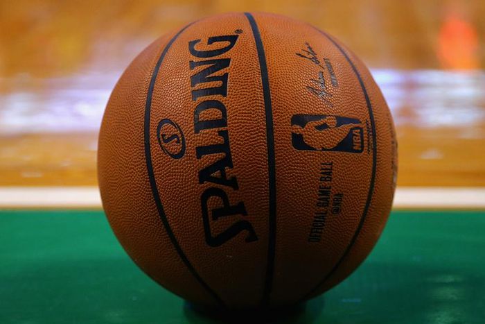 ___3735362___https:______static.pulse.com.gh___webservice___escenic___binary___3735362___2016___5___16___21___basketball-cropped_8i2it625pn95zmma7duo5op9