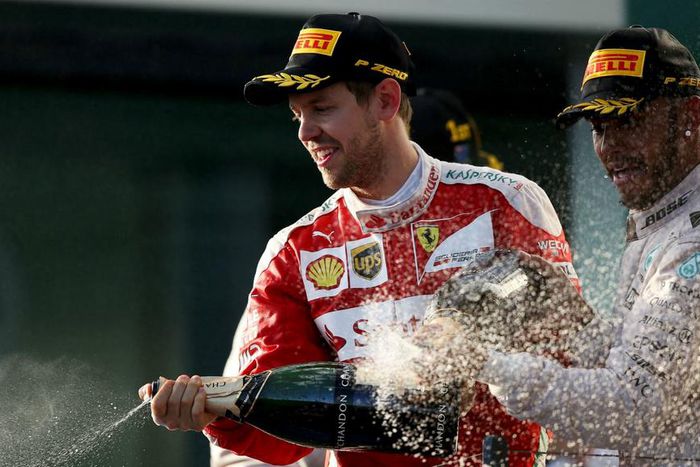 ___4830020___https:______static.pulse.com.gh___webservice___escenic___binary___4830020___2016___3___21___17___vettelhamilton-cropped_1fekhbxd5zq4r1sm54d4bw8y6f_1