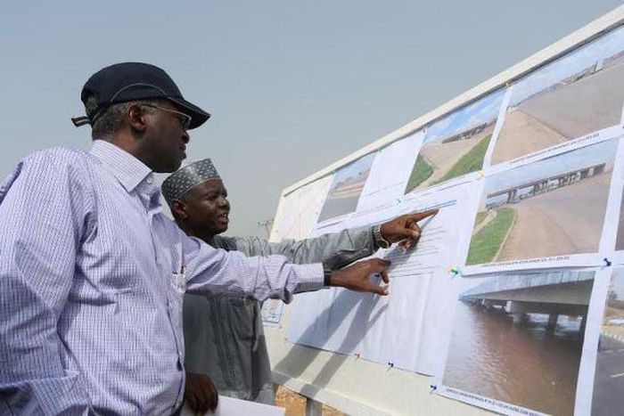 Minister of Power, Works and Housing, Babatunde Fashola on tour of projects in North on January 25, 2016