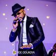 Banky W performing at the Unofficial Christmas Party in 2015