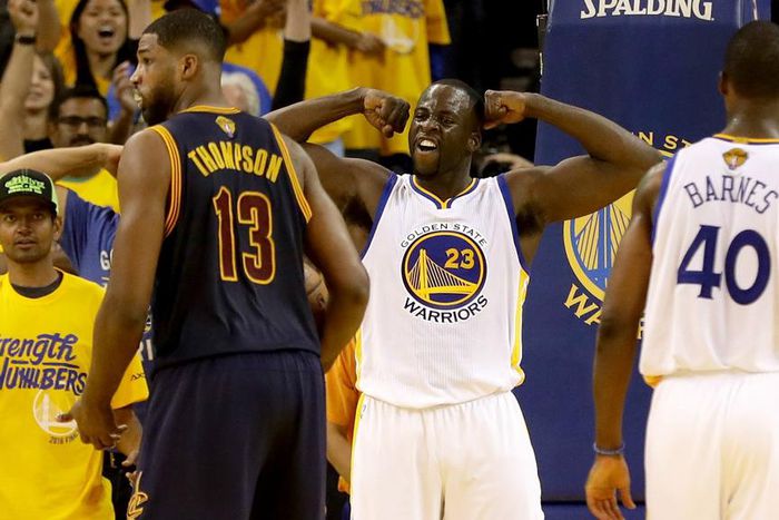 ___5141272___https:______static.pulse.com.gh___webservice___escenic___binary___5141272___2016___6___13___0___draymond-green-golden-state-warriors-vs-cleveland-cavaliers-nba-finals-06052016_1jjsqt9848sao1ta4sn7n18c93_1