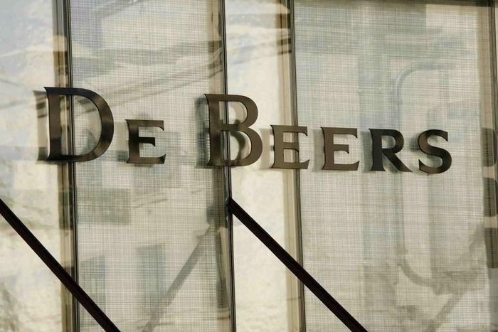 The logo of diamond merchant De Beers is seen on the front of their boutique on Rodeo Drive, home to boutiques of major designers in Beverly Hills, California in a file.