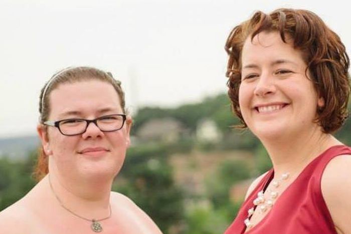 Woman goes viral after writing honest obituary for her sister who committed suicide