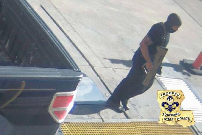 Gunman bypassed civilians as he ambushed Baton Rouge police