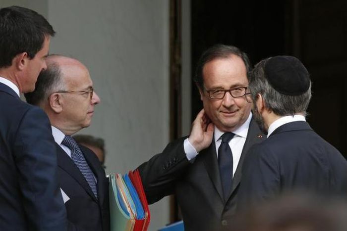 France's Hollande meets religious leaders amid row over attacks security