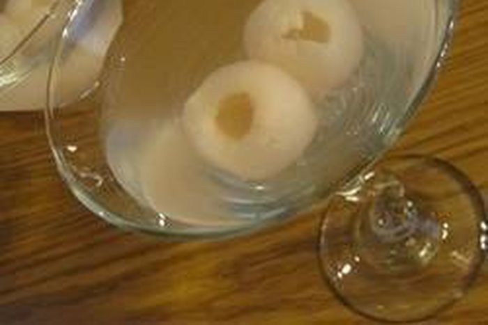 ___4894320___https:______static.pulse.com.gh___webservice___escenic___binary___4894320___2016___4___7___19___Lychee+Martini