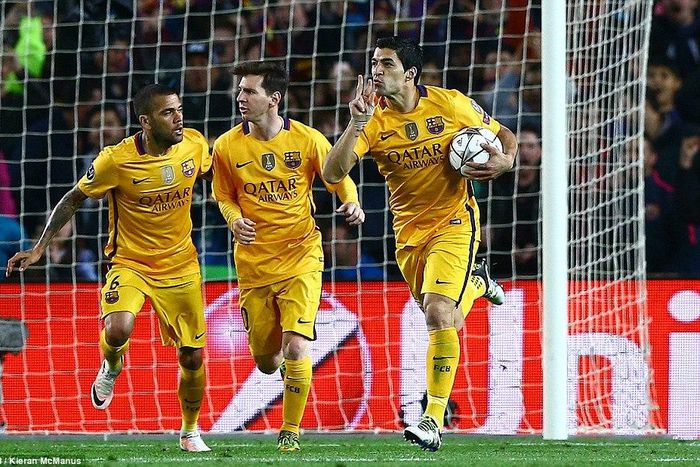 Dani Alves, Lionel Messi and Luis Suarez