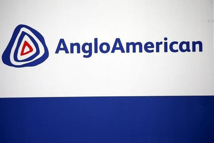 The Anglo American logo is seen in Rusternburg October 5, 2015.