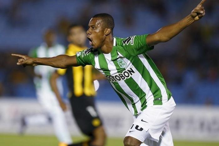 Atletico Nacional's Jonathan Copete celebrates after scoring a goal. Football Soccer- Penarol vs Atletico Nacional- Copa Libertadores - Centenario stadium, Montevideo, Uruguay 15/3/16. REUTERS/Andres Stapff