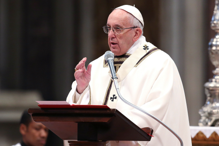 Pope calls Pakistan attack "hideous," demands protection for Christians