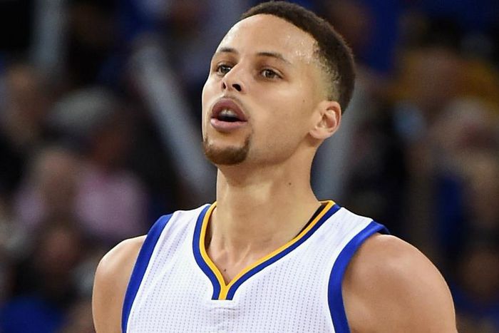 ___4955558___https:______static.pulse.com.gh___webservice___escenic___binary___4955558___2016___5___9___4___stephcurry-cropped_ika1drnwxm7q13rzroez0zfxj_1