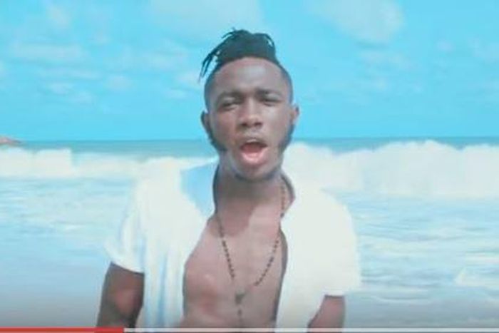 Tossy Young 'Awww' cover [Video]