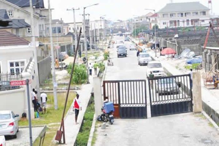 the new traffic decongestion strategy involves demolishing street gates