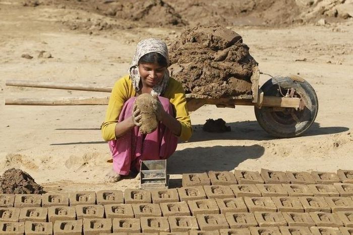 'Invisible' women brick-kiln workers in India's Punjab demand their rights