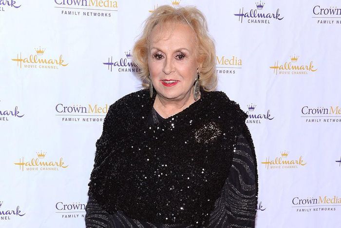Doris Roberts
