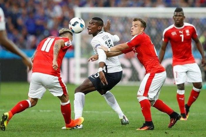 France misfire as lucky Switzerland reach knockout stage