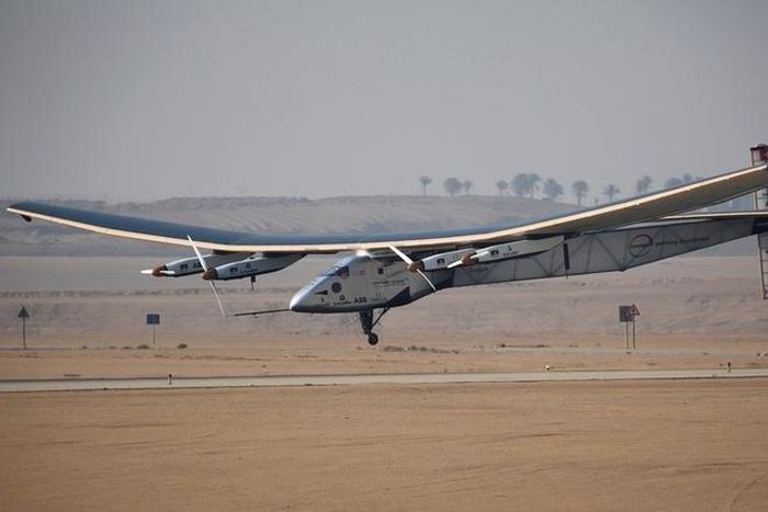 Solar Impulse 2, a solar powered plane piloted by Swiss aviator Andre Borschberg, is seen as it prepares to land at Cairo Airport, Egypt July 13, 2016. REUTERS/Amr Abdallah Dalsh