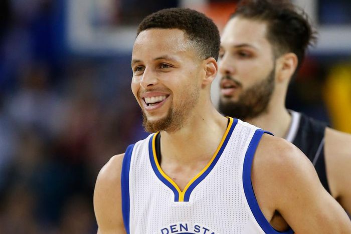 ___4783613___https:______static.pulse.com.gh___webservice___escenic___binary___4783613___2016___3___10___14___stephcurry-cropped_jag58fsin8mj1b091gxrxempw_1