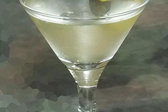 ___4999833___https:______static.pulse.com.gh___webservice___escenic___binary___4999833___2016___5___5___22___dill+pickle+martini