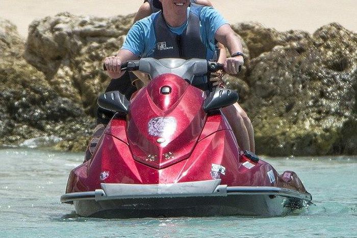 Steve McClaren and his wife in Caribbean