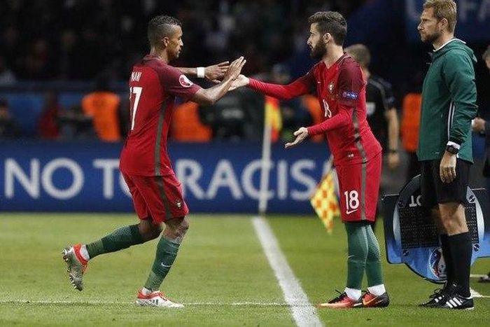 Nani outshines Portugal team mate Ronaldo at Euros
