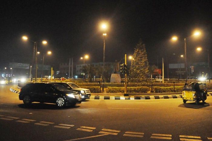 ___5182673___https:______static.pulse.com.gh___webservice___escenic___binary___5182673___2016___6___22___21___Street+in+Lagos_1