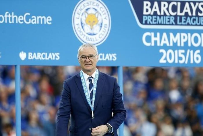 Leicester City manager Claudio Ranieri celebrates winning the Barclays Premier League. Britain Soccer Football - Leicester City v Everton - Barclays Premier League - King Power Stadium - 15/16 - 7/5/16