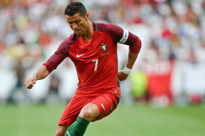 ___5128374___https:______static.pulse.com.gh___webservice___escenic___binary___5128374___2016___6___9___6___cristiano-ronaldoportugalcropped_ppm2wi831kgy1qsdp6xs6ljis_1