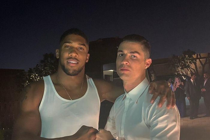 Anthony Joshua and Cristiano Ronaldo joined forces in Dubai [Instagram]
