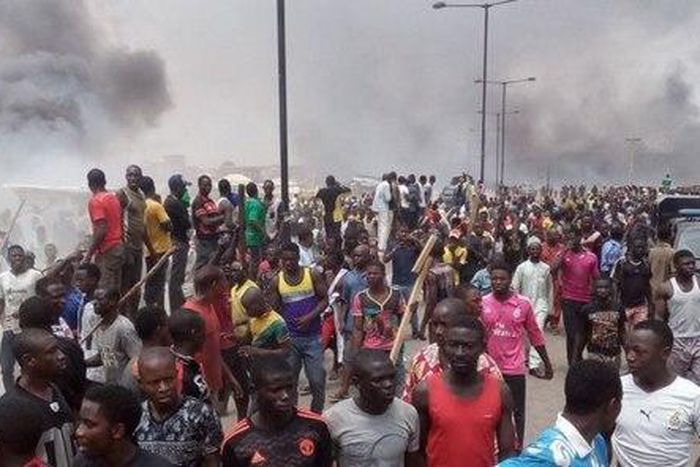 Rioters blocking roads