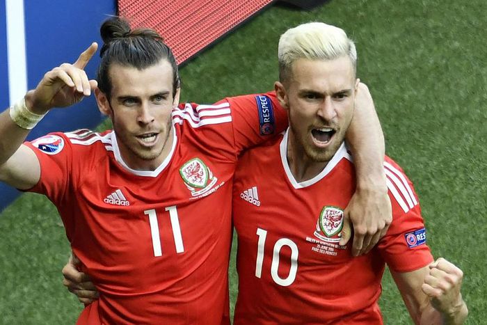 ___5193047___https:______static.pulse.com.gh___webservice___escenic___binary___5193047___2016___6___25___23___garethbaleaaronramsey-cropped_1wn2y7i1wfl9h1mfv3572adb54_1