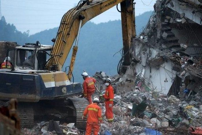 China landslide death toll climbs to 22