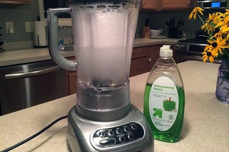 How to clean your blender