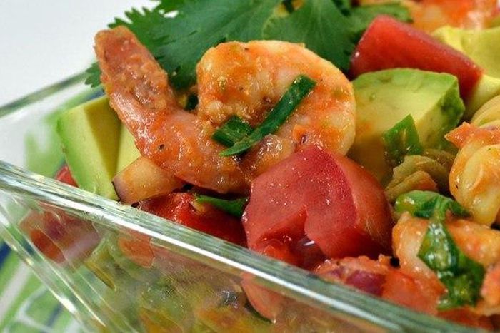 ___4946494___https:______static.pulse.com.gh___webservice___escenic___binary___4946494___2016___4___21___20___Confetti+Shrimp+Cocktail+Pasta+Salad