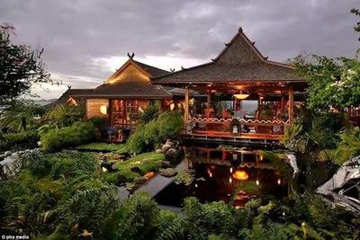 David Bowie's 5-bedroom Caribbean retreat