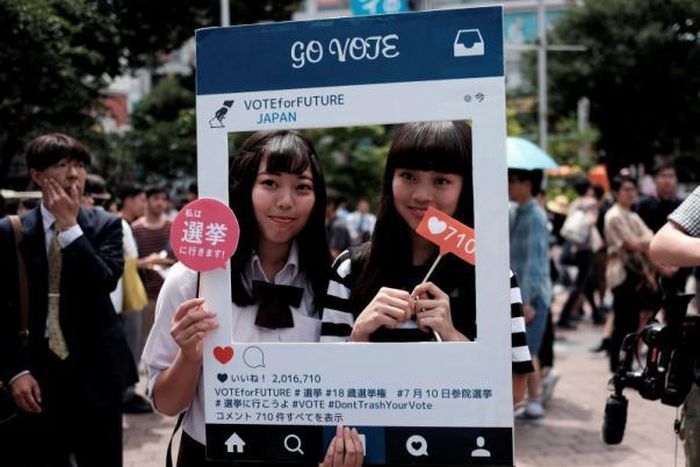 Lower voting age leaves many wondering "Where's Japan's Bernie?"