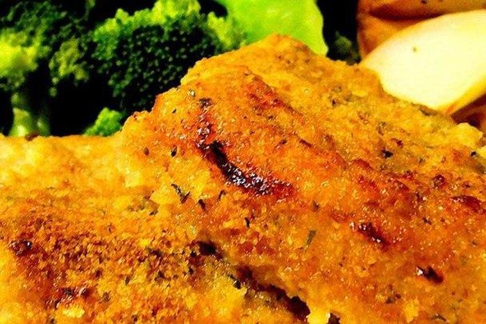 ___4915386___https:______static.pulse.com.gh___webservice___escenic___binary___4915386___2016___4___13___16___oven-fried+pork+chops