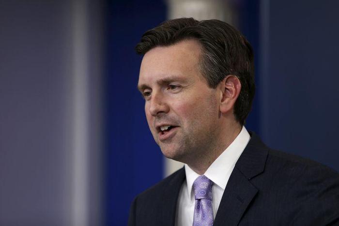 White House Press Secretary Josh Earnest answers a question during his daily press briefing at the White House in Washington March 28, 2016.