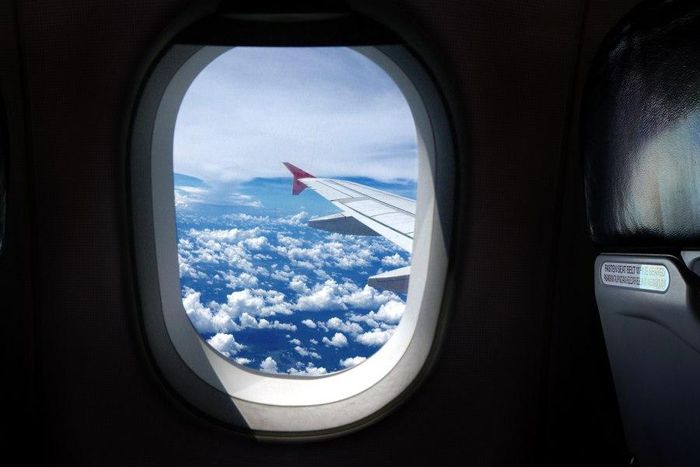 ___4913911___https:______static.pulse.com.gh___webservice___escenic___binary___4913911___2016___4___13___11___airplane+window