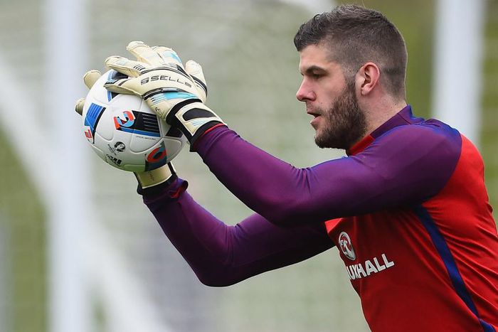 ___4845191___https:______static.pulse.com.gh___webservice___escenic___binary___4845191___2016___3___24___23___fraser-forster-cropped_1wr5w88jqzh741maimt31dsl8z