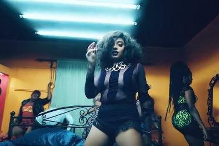 Lola Rae - One time.