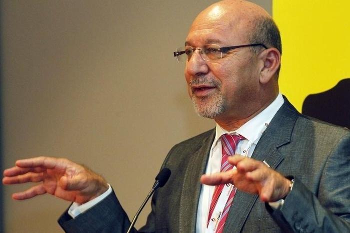 South Africa's Trevor Manuel addresses an event at the Investing in Africa Mining Indaba in Cape Town February 6, 2012.