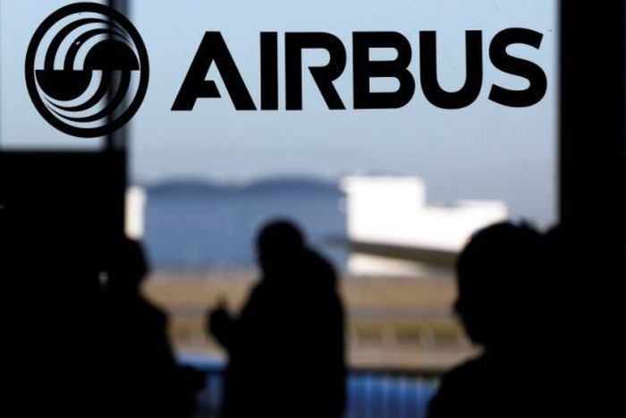 Airbus warns British employees on cost of Brexit
